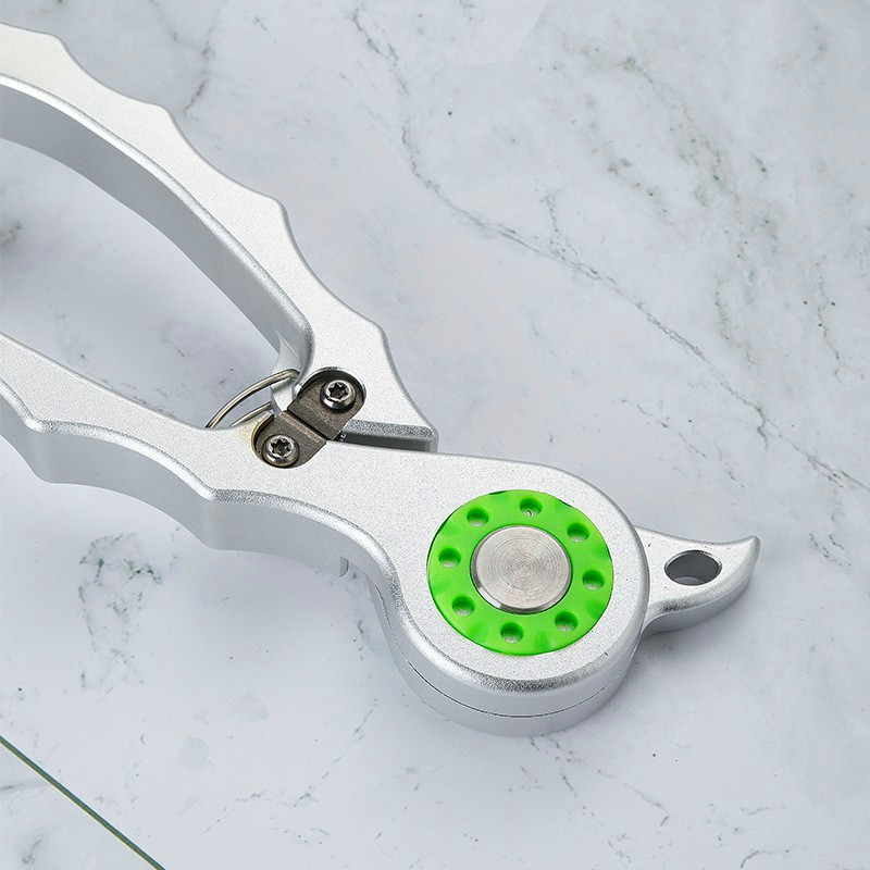 مقص متعدد الاستخدامات من الفول - مراجعة Fishing Line Cutter وسعره