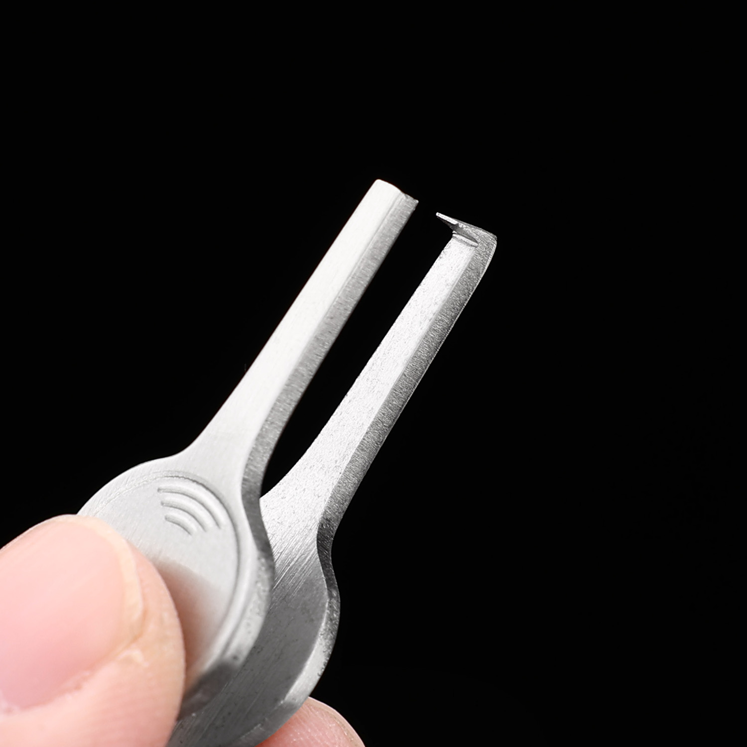 أداة فتح الحلقات المقسمة للصيد - مراجعة Fishing Line Cutter وسعره